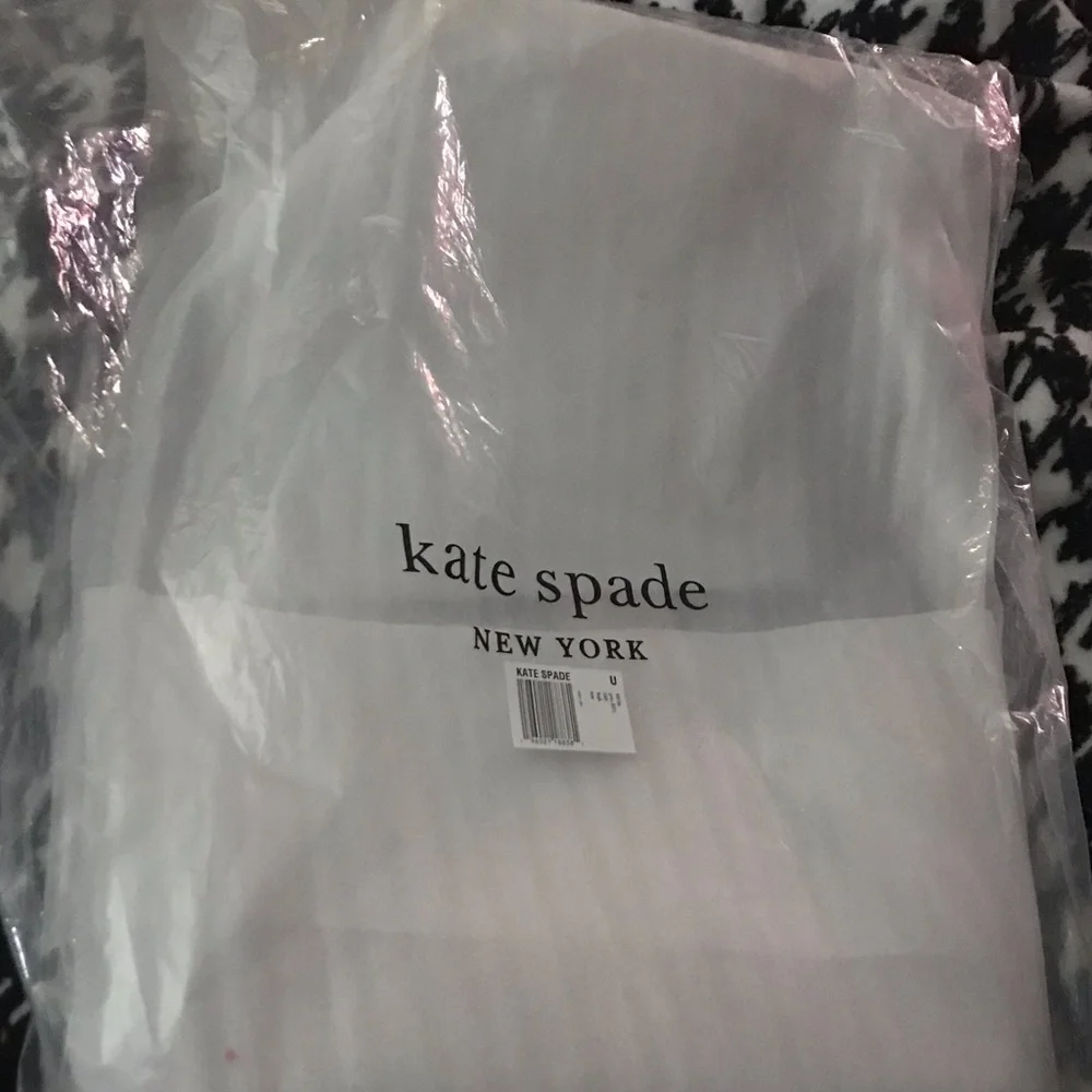 Kate Spade NWT Flash Glitter Tote in Grey - HOST PICK! 🏆